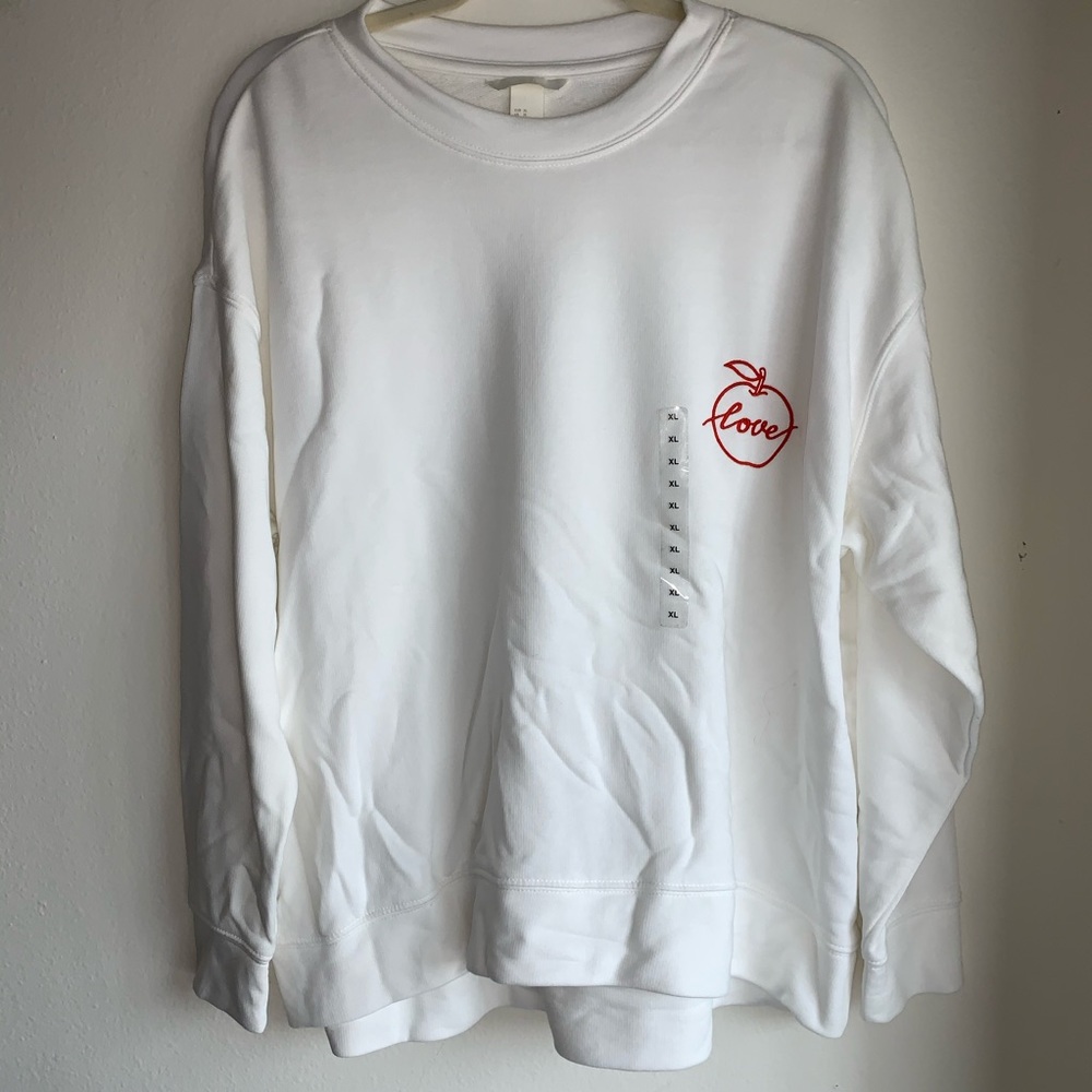 Slightly oversized crew neck sweater